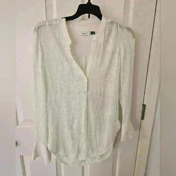 VINCE OFF WHITE RAYON/SILK CREPE PULLOVER STYLE BLOUSE SIZE 2 - Picture 1 of 10